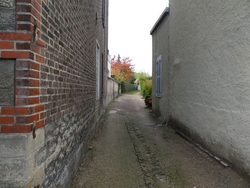 allée non goudronnée